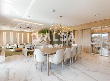 1 · Apartamento com 257.42 m², 3 quartos sendo 3 suítes à venda no bairro Batel.