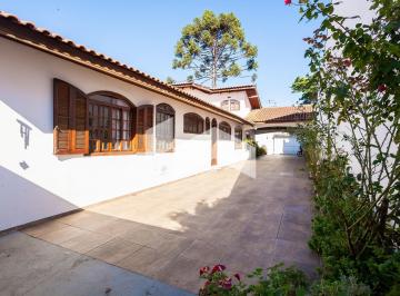 1 · Oportunidade Única no Cajuru | 3 Casas em Terreno de 1.000m² | Zoneamento ZR3