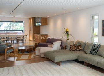 1 · Apartamento Sofisticado - 220 m² de puro equilíbrio entre espaço, sofisticação e localização privile