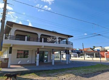 Casa · 408m² · 3 Quartos · IMÓVEL COMERCIAL E RESIDENCIAL A POUCOS METROS DO MAR