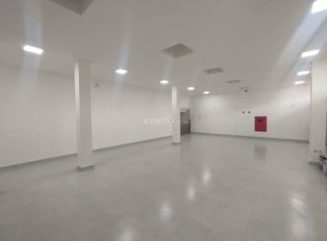 Comercial · 190m² · 3 Vagas · Salão para locação 190 metros/ Piso superior/ 3 vagas / Vila Arens