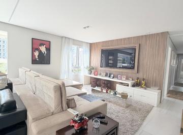 59179020-4e04-4188-b760-f96b5839b618 · Agradável apartamento para venda em Jardim Vila Mariana com 3 quartos, sendo 3 suítes, 216m²