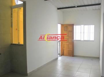 Casa · 60m² · 2 Quartos · 1 Vaga · Casa não individual 60m², com 2 quartos para locação em Vila Itapoan - Guarulhos R$ 1.800,00