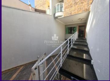 Casa · 200m² · 3 Quartos · 5 Vagas · Sobrado Tatuapé 200 m² 3 suítes, churrasqueira, 5 vagas , excelente localização .