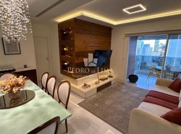 Apartamento · 95m² · 3 Quartos · 2 Vagas · Apartamento no Tatuapé, 95m², 3 dormitórios, 2 vagas, varanda com churrasqueira.