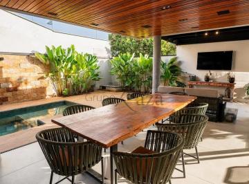 Casa de 4 quartos, São José dos Campos · Casa mobiliada Altos da Serra VI Urbanova 4 Suítes 329m².
