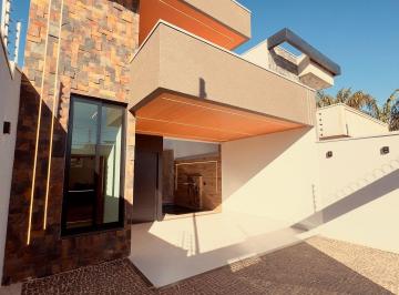 Casa · 150m² · 3 Quartos · 2 Vagas ·
Casa com 3 suítes plenas no Plano Diretor Sul de Palmas.