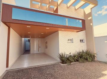 Casa · 160m² · 3 Quartos · 3 Vagas ·
Casa à venda, nova, com 3 suítes plenas no Plano Diretor Sul de Pal