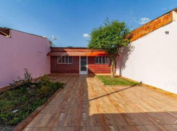 Casa · 147m² · 2 Quartos · 3 Vagas · Casa de 2 quartos, sozinha no lote para alugar na QS 11 - Areal