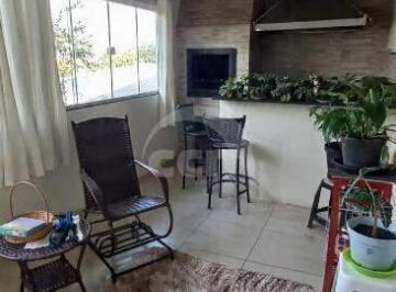 Casa · 200m² · 6 Quartos · Casa para Aluguel em Ponta Grossa-PR, Bairro Oficinas | 6 Quartos 