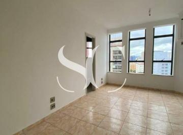 Comercial · 43m² · 1 Vaga · Vende-se sala comercial no bairro de Embaré em Santos.
