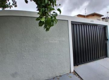 Casa · 149m² · 3 Quartos · 7 Vagas · Casa Padrão em Araraquara