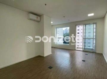 Comercial · 31m² · 1 Vaga · Sala Comercial de Frente no Jardim em Santo André - 31m², 1 Vaga