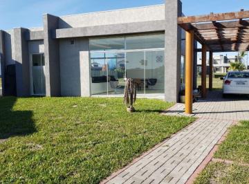 casa-com-2-dormitorios-150-m-venda-por-r-1-400-000-00-ou-aluguel-por-r-600-00-dia-condominio-riviera-xangri-la-xangri-la-rs1684332881449sqjaw.jpg · Imoveis - em Xangri-Lá