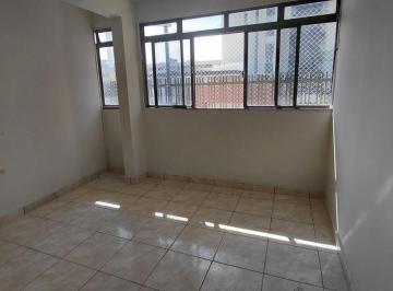 Apartamento de 2 quartos, Brasília · QE 40 Apartamento amplo e arejado Oportunidade!