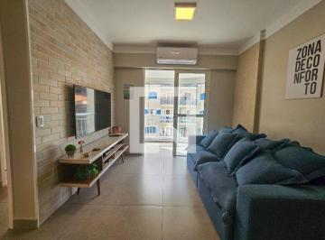 Sobre o imóvel: LINDO apto. completamente reformado a 50 metros da Praia do [LIN · Apartamento para Aluguel - Tombo, 2 Quartos,  72 m2 - Guarujá