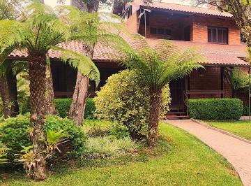 Casa · 315m² · 2 Vagas · CASA EM CONDOMINIO