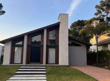 Casa · 166m² · 2 Vagas · CASA EM CONDOMINIO
