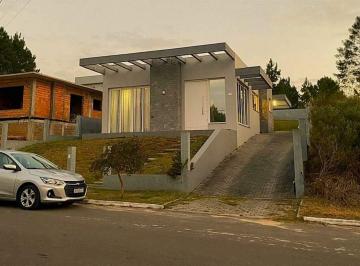 Casa · 160m² · 2 Vagas · CASA À VENDA COM 2 SUÍTES E PÁTIO PRIVATIVO
