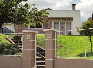 Casa · 170m² · 2 Vagas · CASA TÉRREA À VENDA COM TERRENO AMPLO