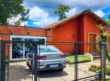 Casa · 160m² · 1 Vaga · CASA 2 DORMITÓRIOS