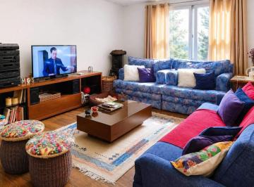 Casa · 124m² · 1 Vaga · CASA MOBILIADA À VENDA COM QUATRO SUÍTES