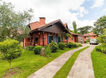 Casa · 150m² · 2 Vagas · CASA TÉRREA COM 3 DORITÓRIOS PERTO DO CENTRO