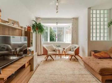 Casa · 175m² · 2 Vagas · CASA EM CONDOMÍNIO NO CENTRO DE CANELA 3 SUÍTES