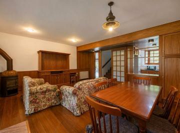 Casa · 186m² · 2 Vagas · CASA À VENDA PERTO DA RUA COBERTA EM GRAMADO RS