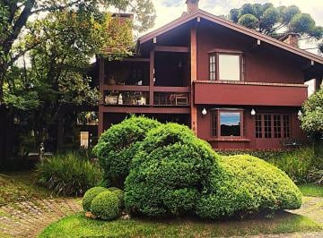 Casa · 320m² · 2 Vagas · CASA 5 DORMTÓRIOS