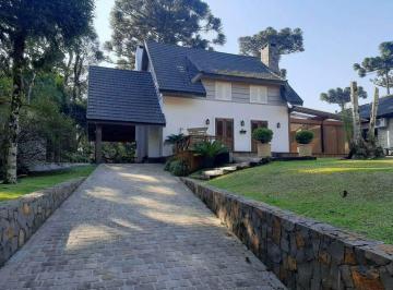 Casa · 220m² · 2 Vagas · CASA 3 DORMITÓRIOS