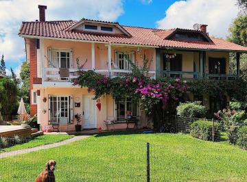 Casa · 135m² · 1 Vaga · CASA EM CONDOMÍNIO NO CENTRO DE GRAMADO RS