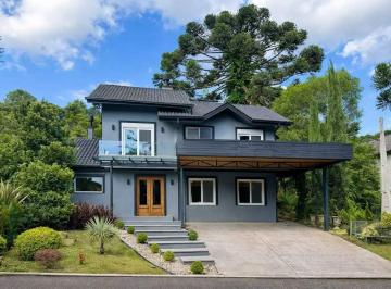 Casa · 180m² · 2 Vagas · CASA À VENDA NO QUINTA DA SERRA EM CANELA