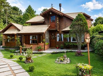 Casa · 300m² · 4 Vagas · CASA À VENDA 4 SUÍTES PRÓXIMA AO LAGO NEGRO