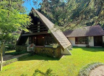 Casa · 141m² · 1 Vaga · CASA MOBILIADA À VENDA NO CENTRO DE GRAMADO