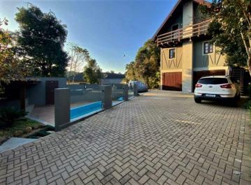 Casa · 168m² · 2 Vagas · CASA 3 DORMITÓRIOS COM PISCINA