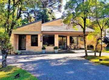 Casa · 250m² · 2 Vagas · CASA MOBILIADA NO LAJE DE PEDRA EM CANELA