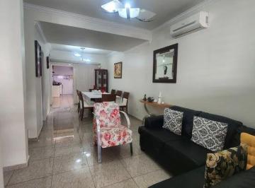 Casa · 200m² · 4 Quartos · 5 Vagas · Casa de Condomínio para venda em Jardim Americano de 200.00m² com 4 Quartos, 1 Suite e 5 Garagens