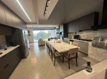 Casa · 129m² · 3 Quartos · 2 Vagas · Casa de Condomínio para venda em Condomínio Quinta das Parreiras de 128.68m² com 3 Quartos, 3 Suites