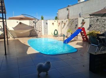 Casa · 180m² · 3 Quartos · 8 Vagas · VENDA | Casa, com 3 dormitórios em Engenheiro Beltrão