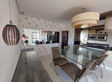 wmuxsbq2ogiwyjawzjezytax_md · Casa à Venda em Vila São Jorge, São Vicente - SP