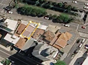 Comercial · 72m² · 3 Quartos · 3 Vagas · Casa à venda em Campinas, Cambuí, com 3 quartos, com 72 m²