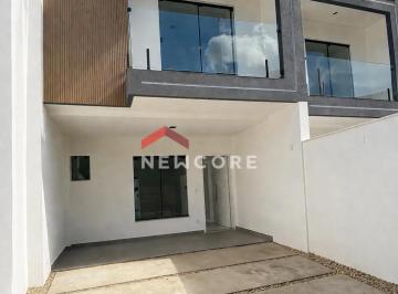 Casa · 110m² · 3 Quartos · 2 Vagas · Sobrado em Rua Riachuelo - Bom Retiro - Joinville/SC