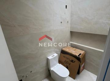 Casa de 3 quartos Venda R$ 1.049.999.360 · Sobrado em Rua dos Universitários - Jardim Sofia - Joinville/SC