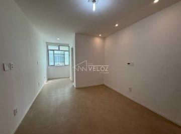 Apartamento · 70m² · 2 Quartos · Apartamento : / Residencial / Botafogo