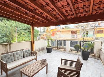 2d8261a5-c74b-47a6-b7fc-311384519bb2 · Imperdível sobrado para venda em Jardim Regina com 2 quartos, sendo 2 suítes, 114m²