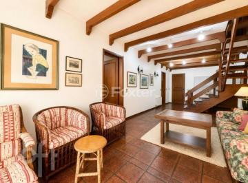 a89b8e8e · Apartamento, 3 dormitórios, 150 m², em Centro