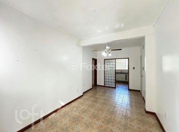 fce1fd95 · Casa, 3 dormitórios, 260.2 m², em Teresópolis