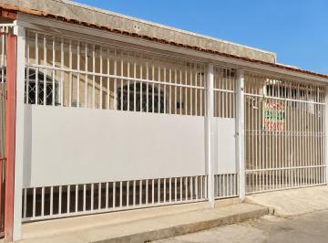 Casa de 3 quartos, Brasília · Casa 3 quartos, QNP 10, Ceilândia Sul