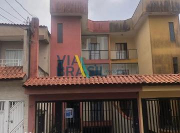 Foto 01 · Apartamento à venda em Santo André-SP: 2 quartos, 1 sala, 1 banheiro, 1 vaga de garagem! Chegou a ho